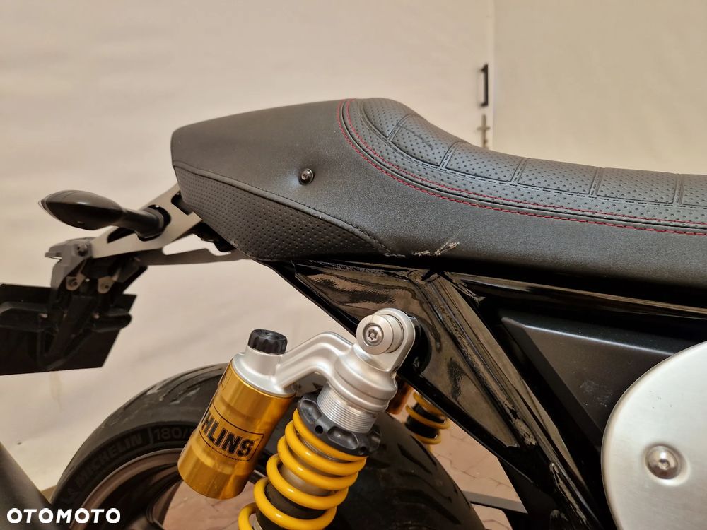 Yamaha XJR - 17