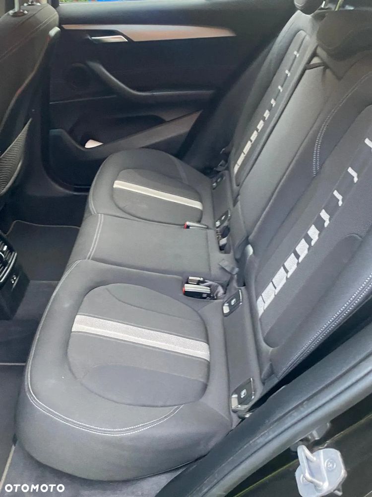 BMW X2 sDrive18d Advantage - 21