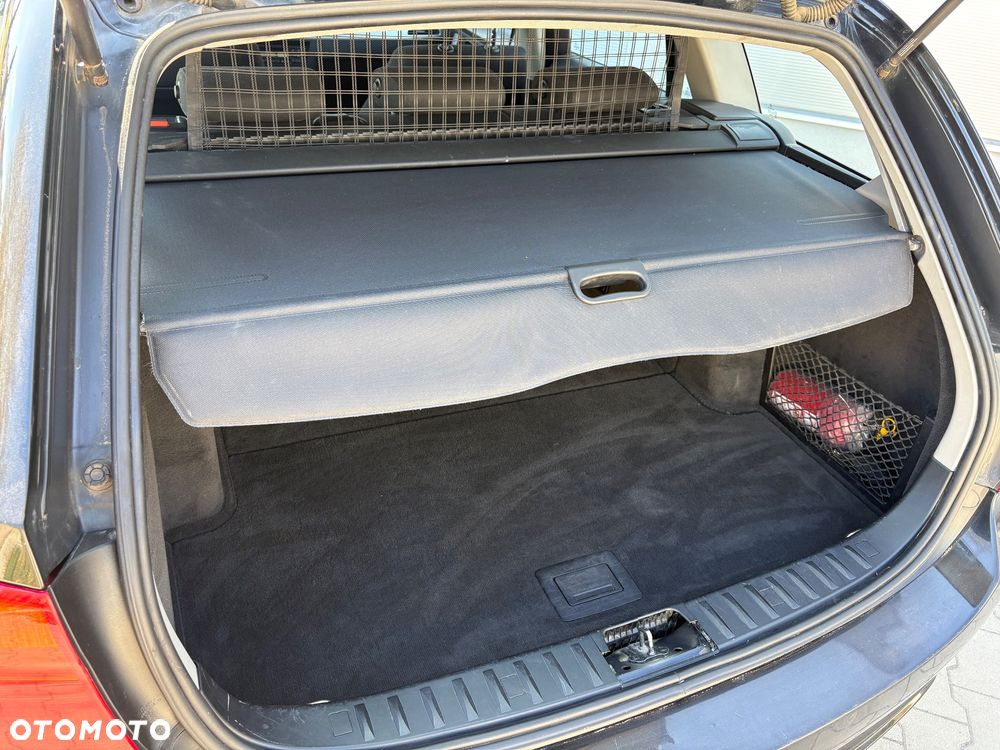 BMW Seria 3 320d DPF Blue Performance Edition Fleet Exclusive - 22