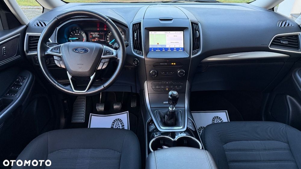 Ford Galaxy - 22