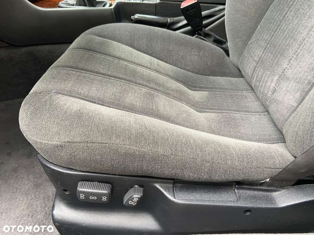 BMW Seria 7 - 34