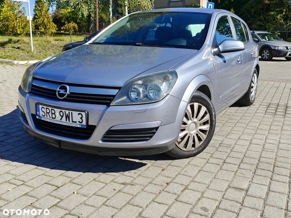 2005 Opel Astra 1.3 CDTI Edition Plus, photograph 3