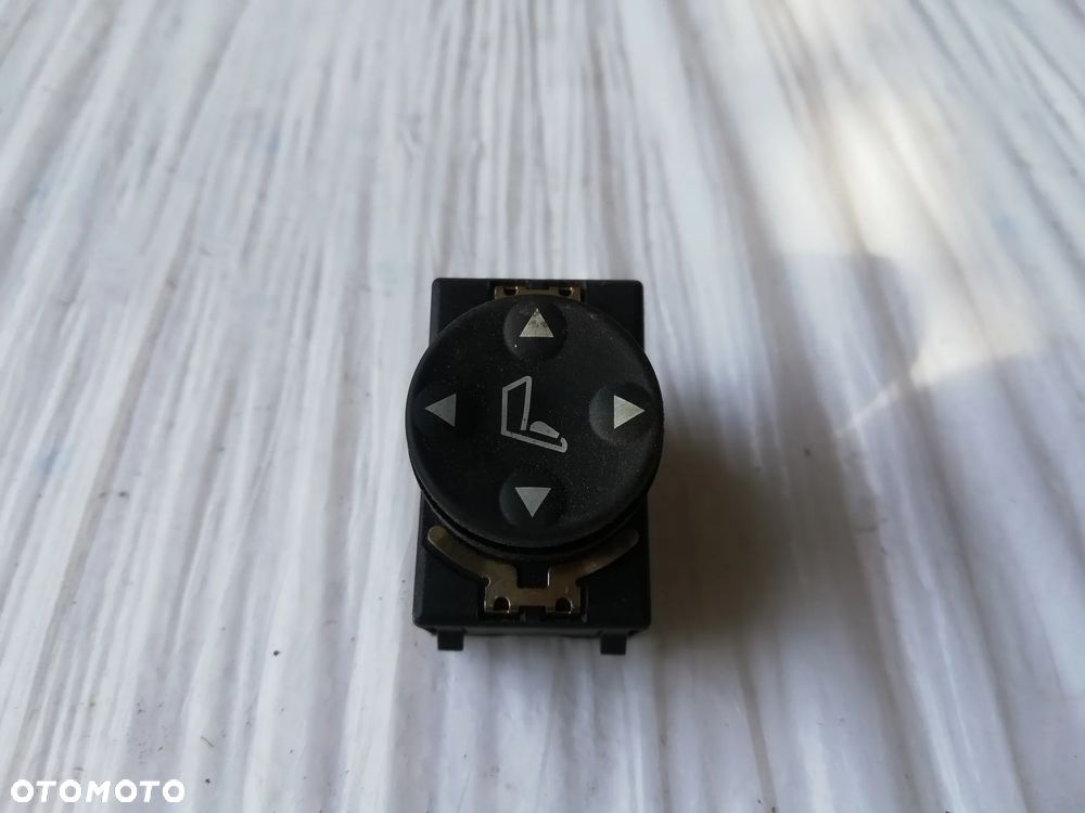 BMW E39 E46 E53 E60 E90 PRZEŁĄCZNIK PANEL REGULACJI FOTELA 8352291 - 1