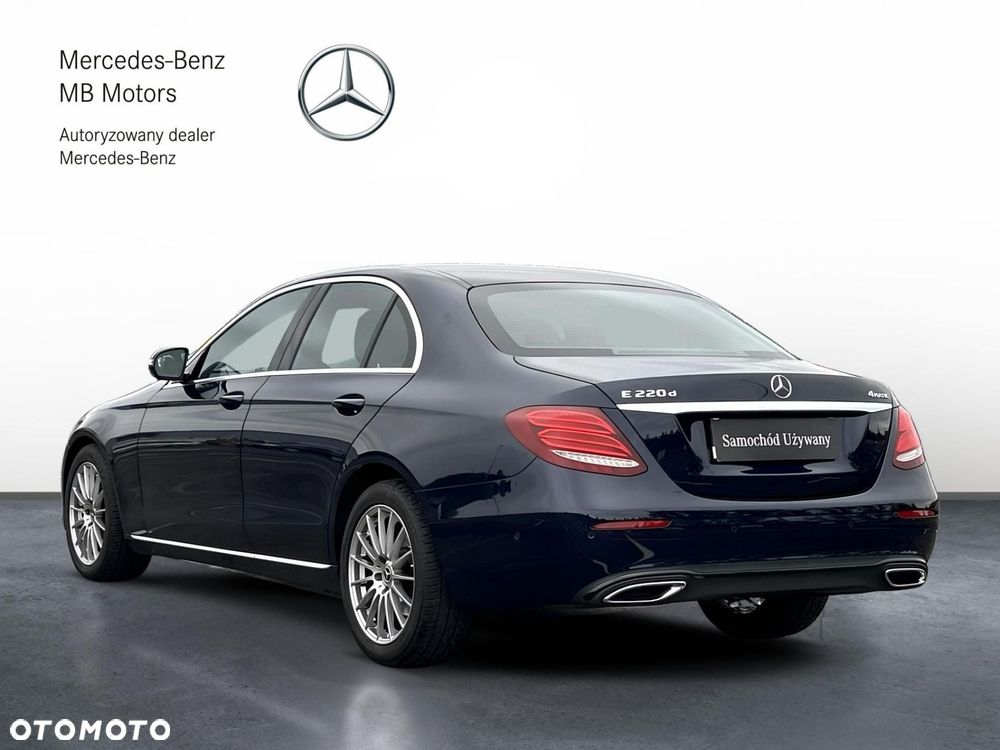 Mercedes-Benz Klasa E 220 d 4Matic 9G-TRONIC AMG Line - 4
