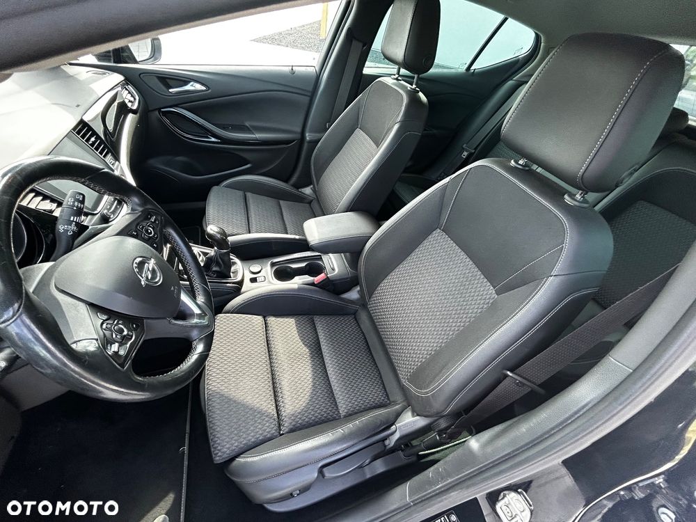 Opel Astra 1.4 Turbo Start/Stop ON - 13
