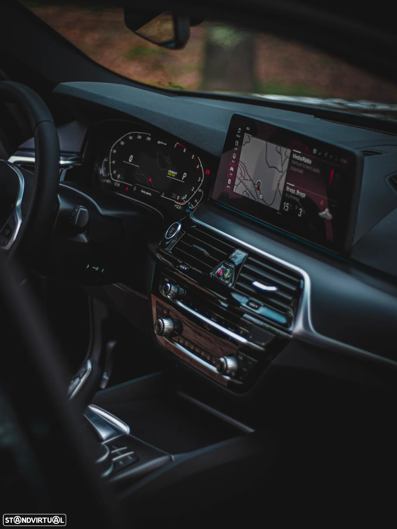 BMW 530 e Pack Desportivo M - 26