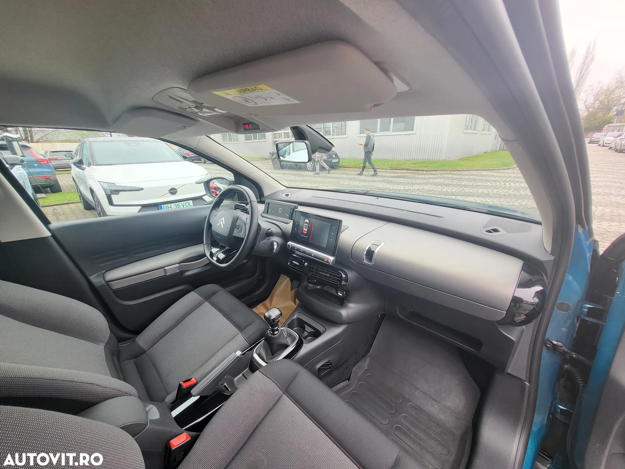 Citroën C4 Cactus 1.2 PureTech S&S BVM6 Feel - 28