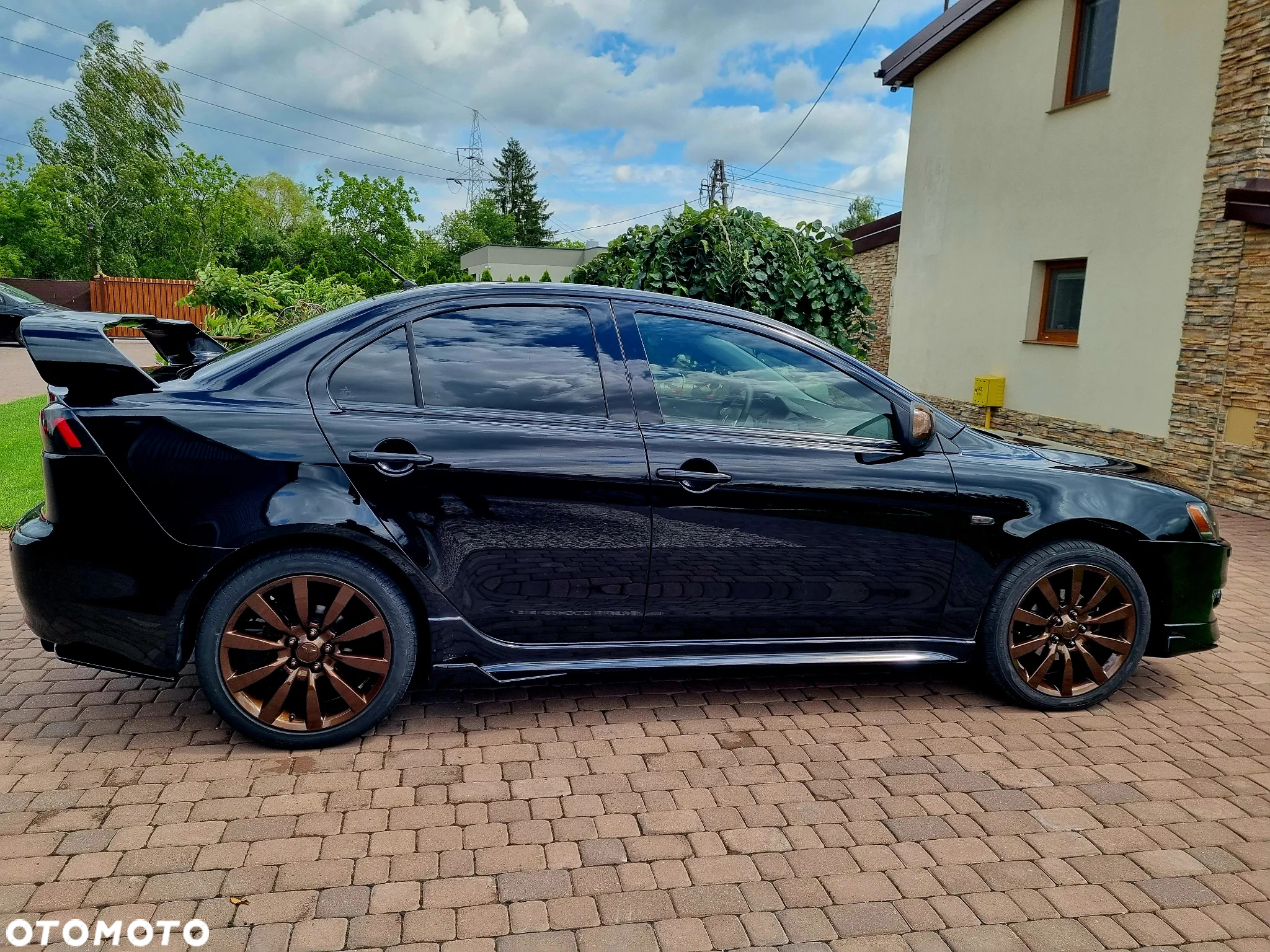 Mitsubishi Lancer - 12