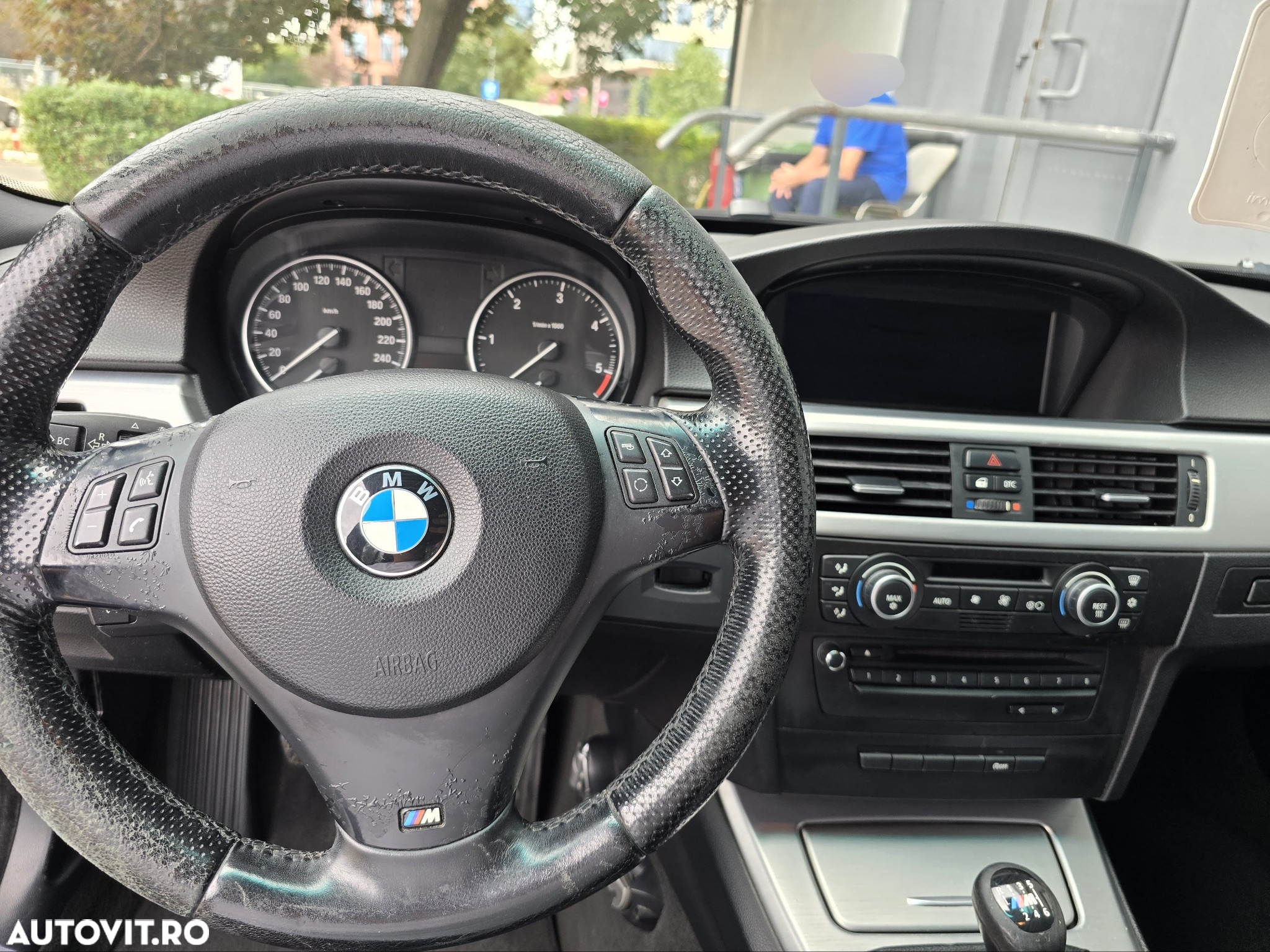 BMW Seria 3 320d - 10