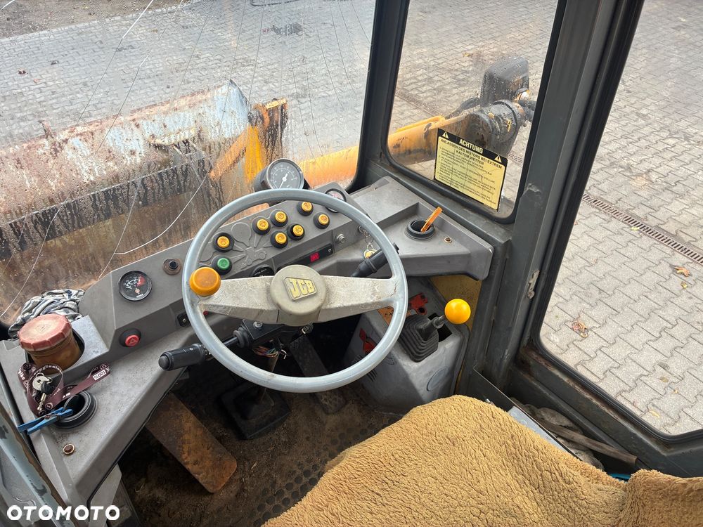 JCB 410 - 3