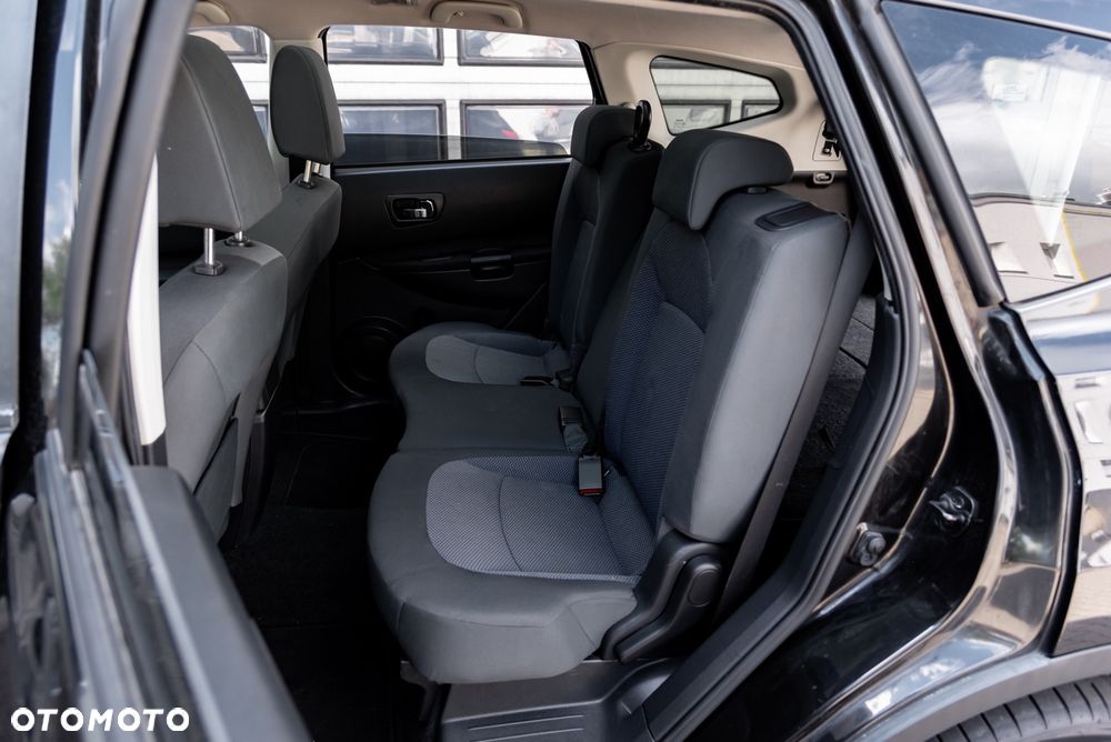 Nissan Qashqai+2 2.0 Acenta - 29