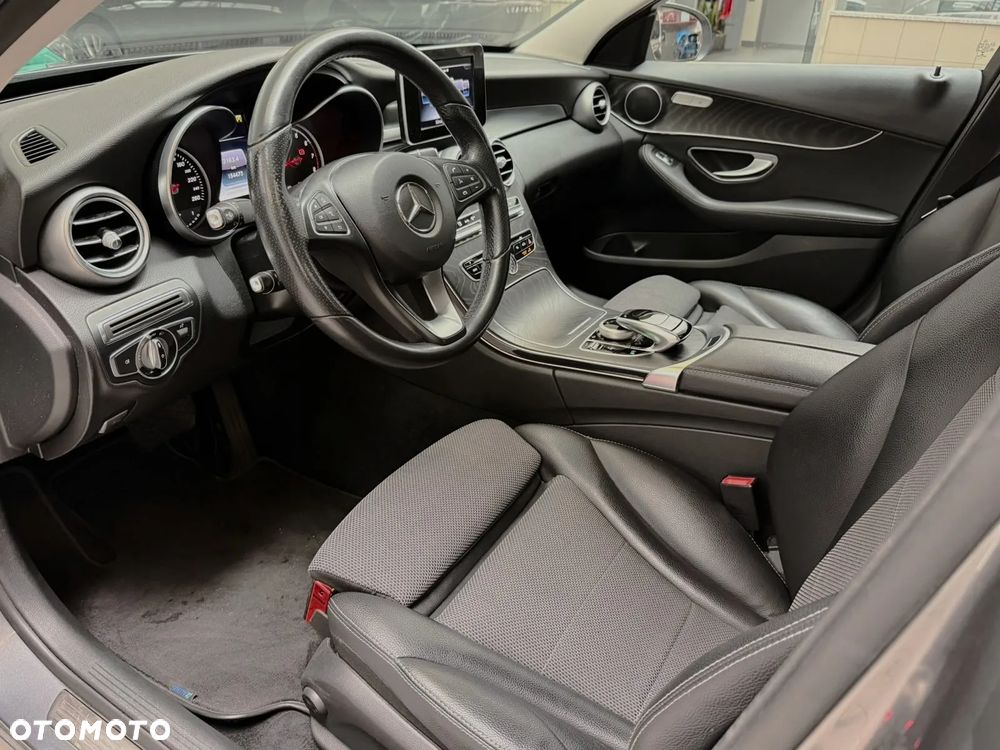 Mercedes-Benz Klasa C 200 4-Matic 7G-TRONIC - 21