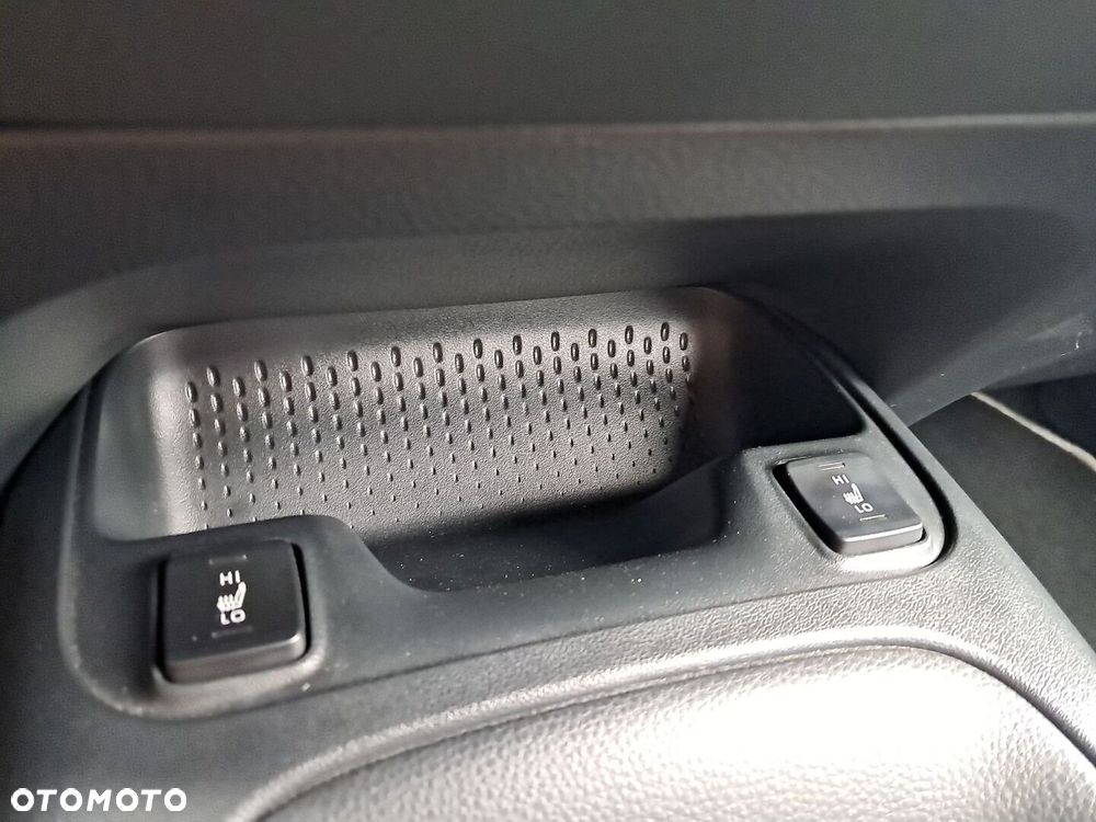 Toyota Corolla 1.8 Hybrid Comfort - 20