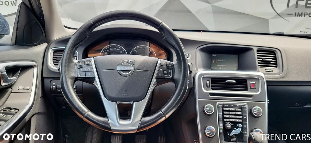 Volvo S60 D2 Momentum - 19