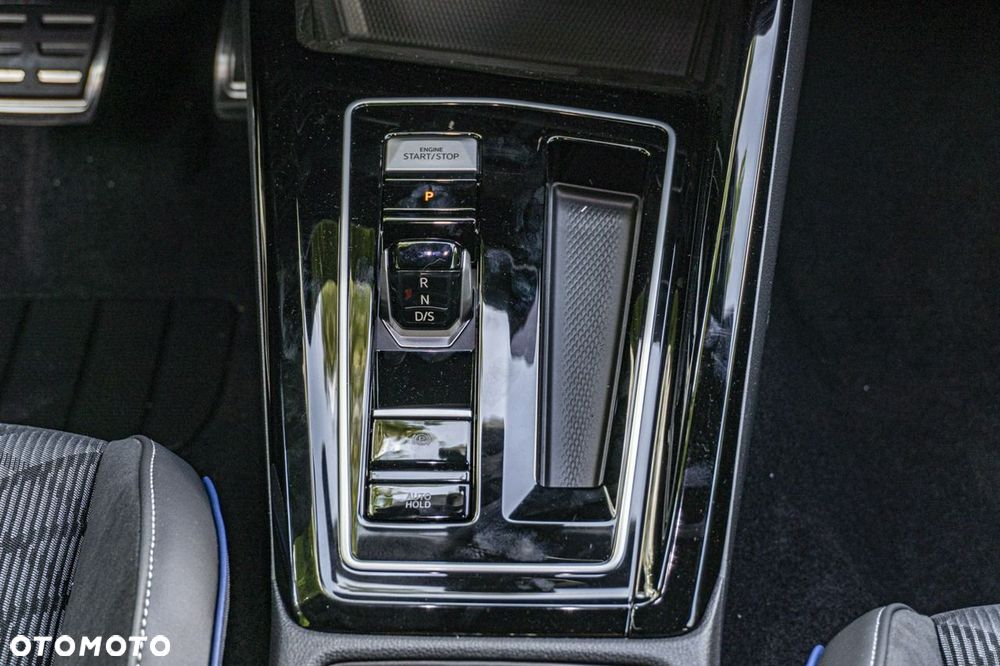 Volkswagen Golf - 21