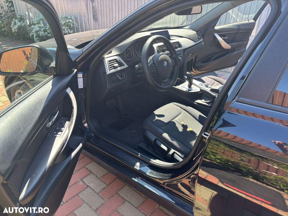 BMW Seria 3 320d Aut. - 21