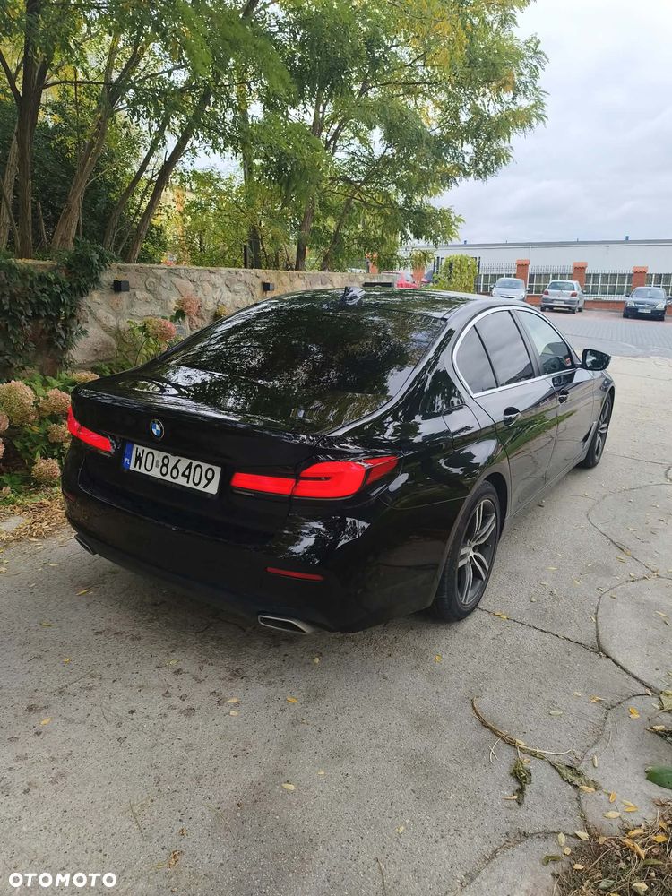 BMW Seria 5 2021 photo 5
