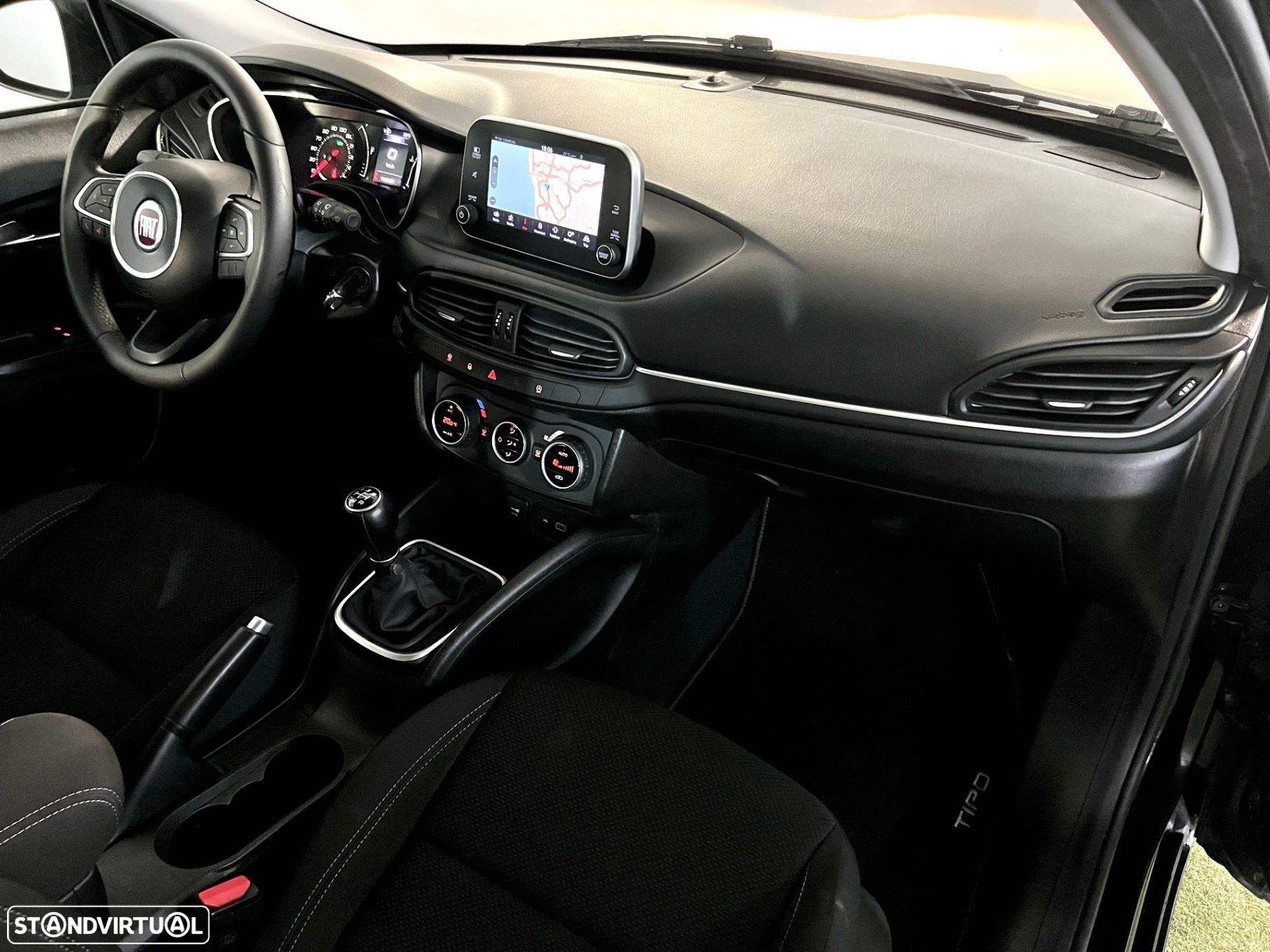 Fiat Tipo Station Wagon 1.3 M-Jet Lounge - 16
