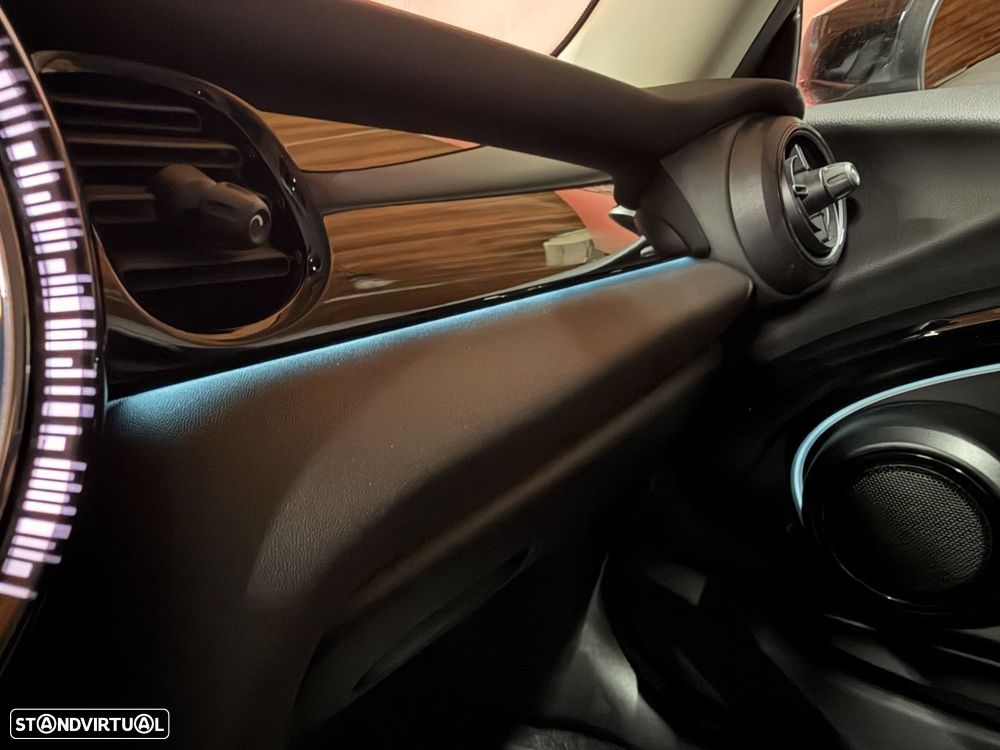 MINI 3 Portas Cooper SE Premium Essential - 17