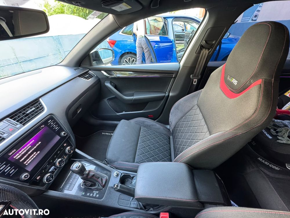 Skoda Octavia 2.0 TDI 4X4 DSG RS - 18