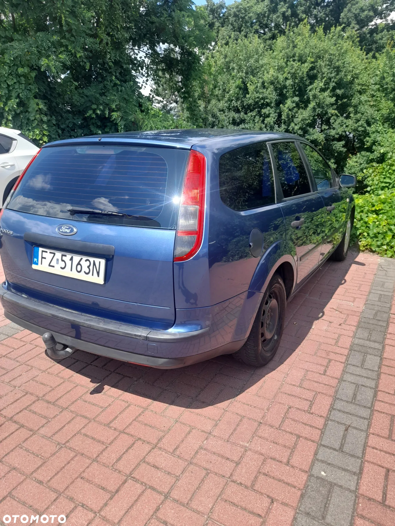 Ford Focus 1.6 Ambiente - 4