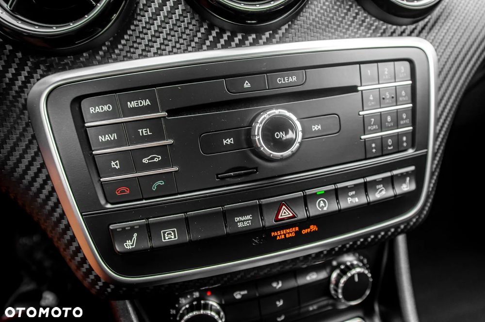 Mercedes-Benz GLA 250 4Matic 7G-DCT Activity Edition - 33
