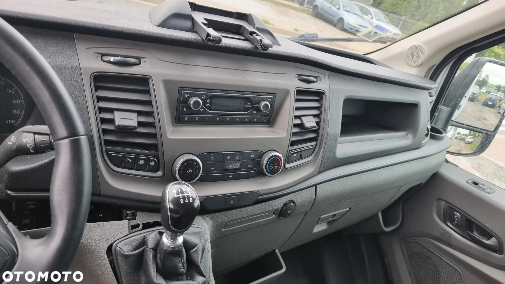 Ford Transit - 24