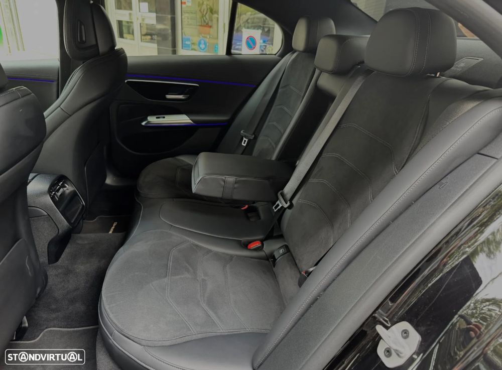 Mercedes-Benz E 220 d - 12