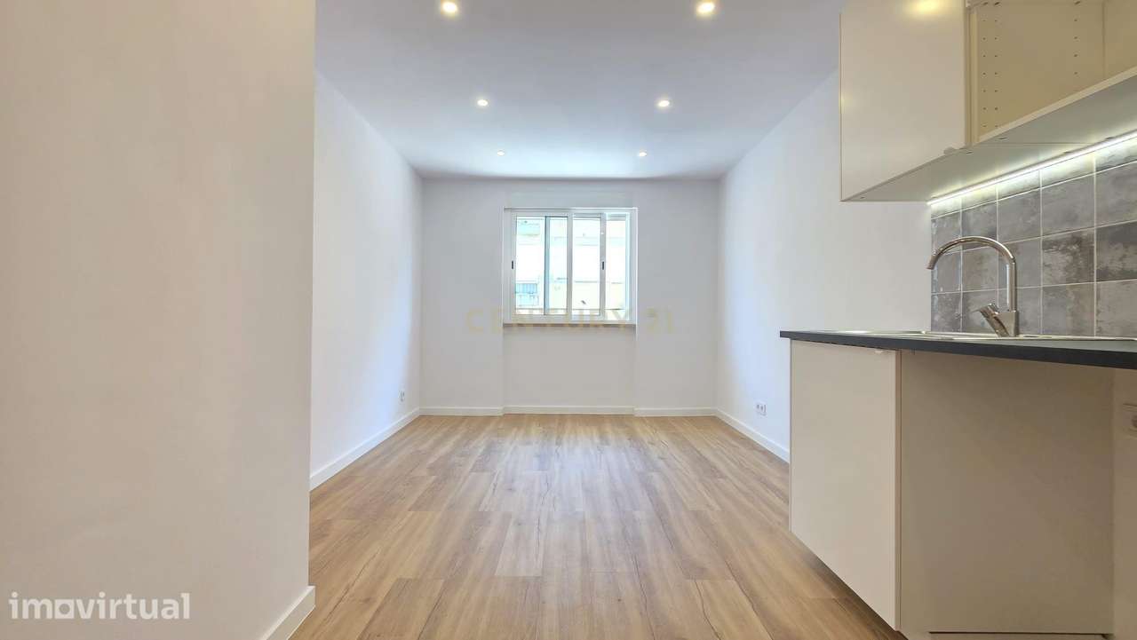 Apartamento  T2 Remodelado- Odivelas - Grande imagem: 3/13