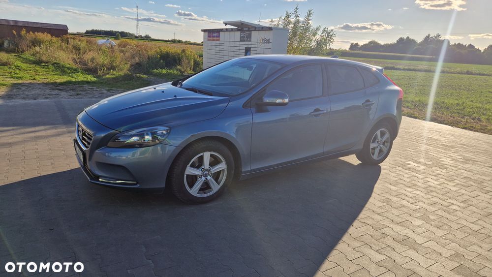 Volvo V40 D3 Momentum - 22