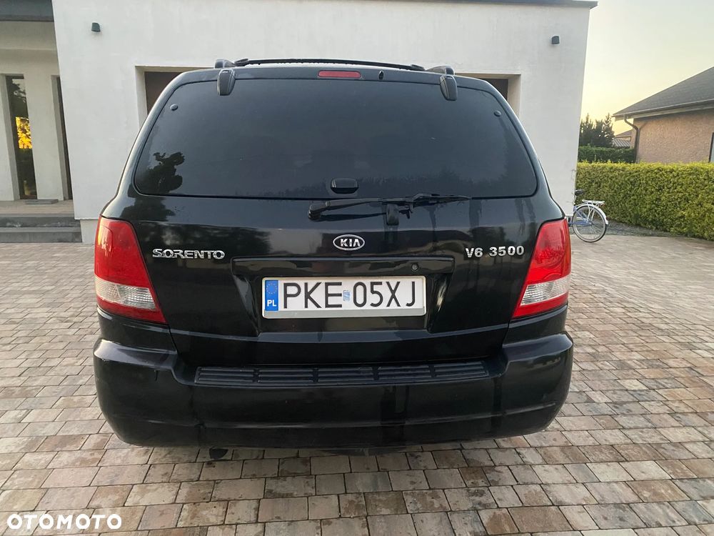 Kia Sorento 3.5 V6 - 6