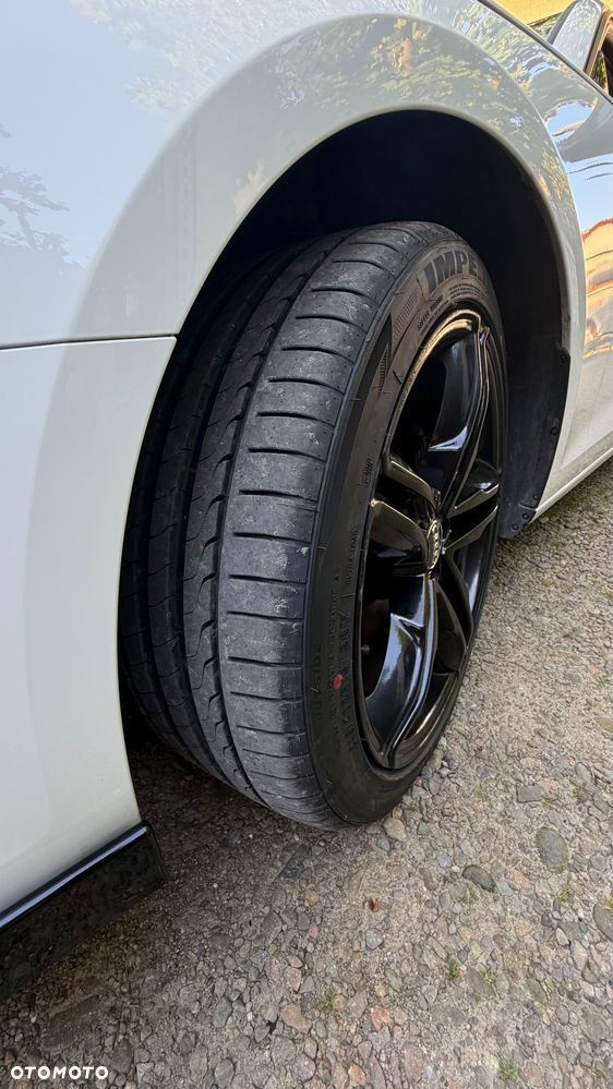Audi A4 Avant 40 TFSI S tronic - 13
