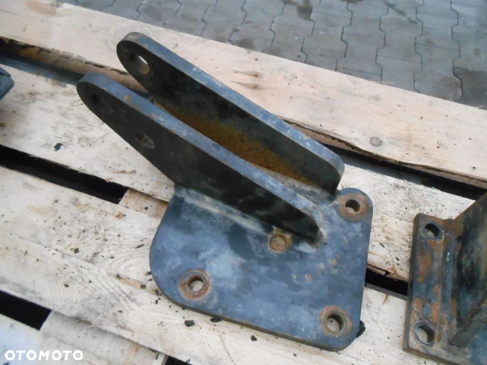 Wspornik mocowanie odciągu Case IH CVX Steyr CVT NH TVT - 3