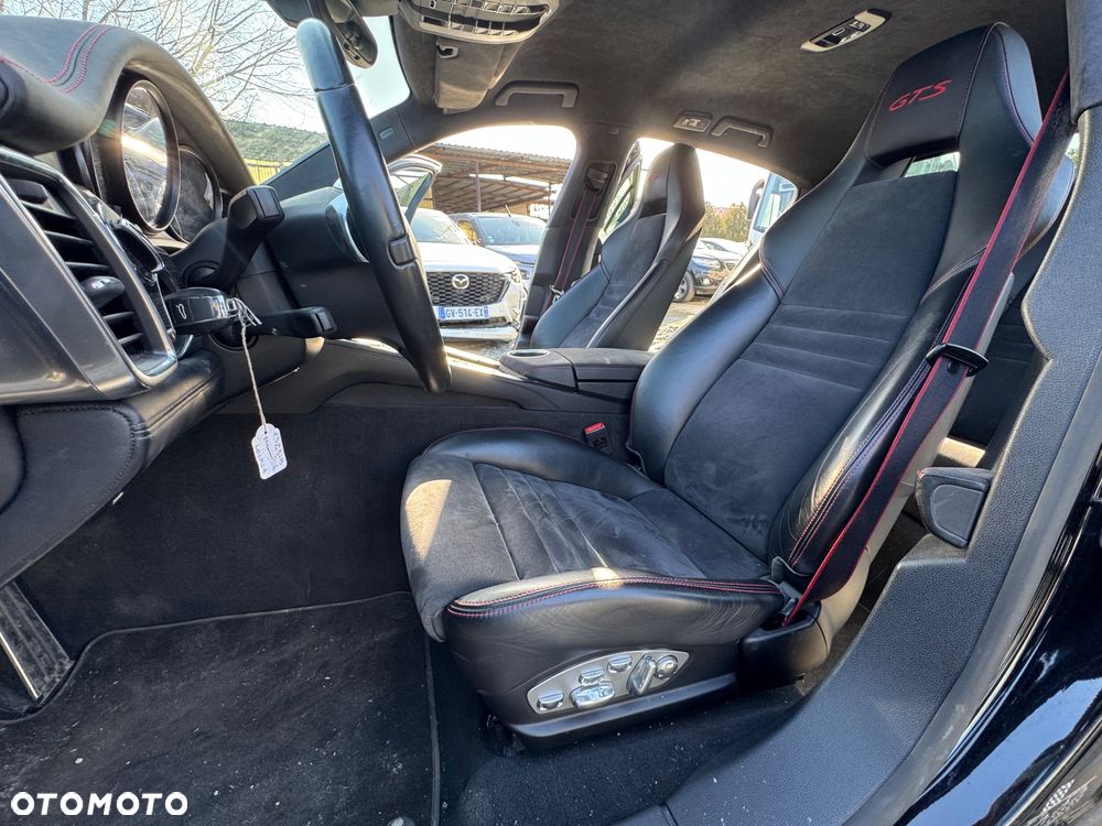 Porsche Panamera GTS - 16