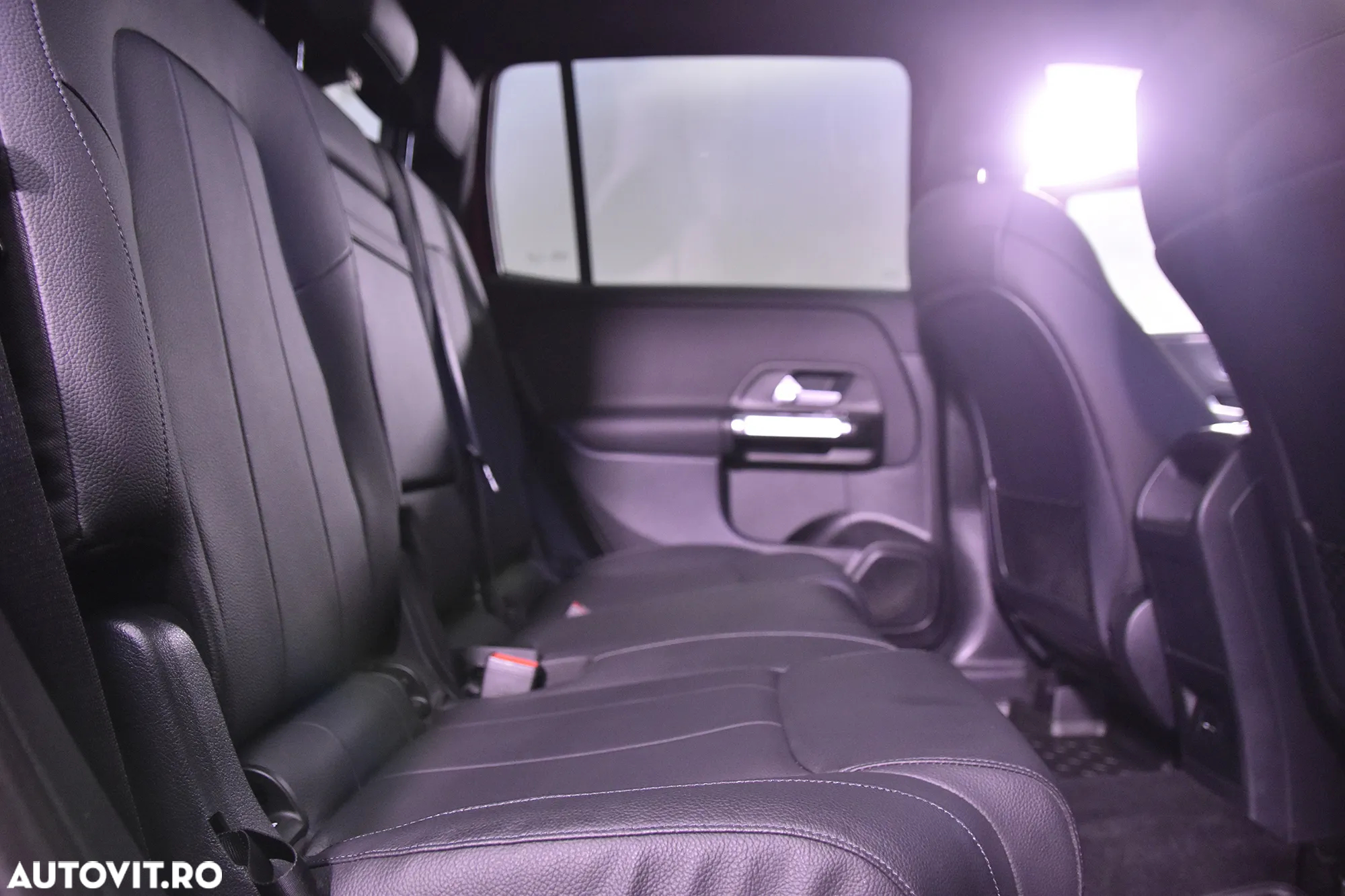 Mercedes-Benz GLB 200 Aut. - 12