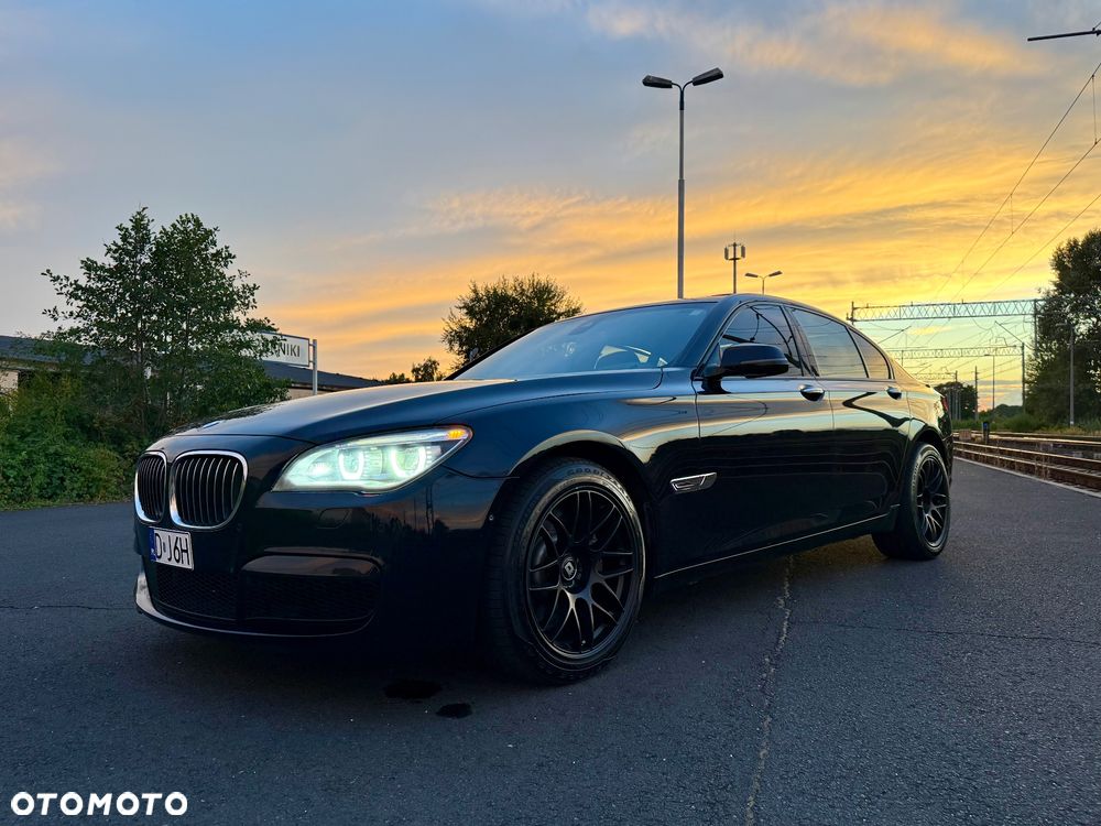 BMW Seria 7 - 13