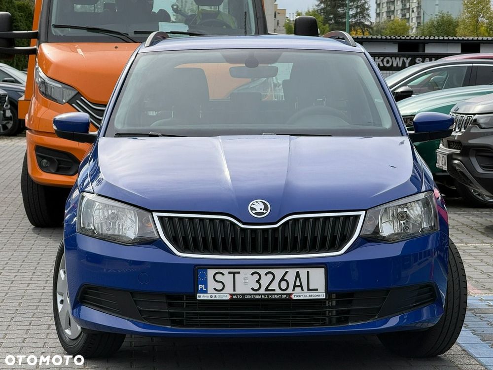 Skoda Fabia 2022 photo 3