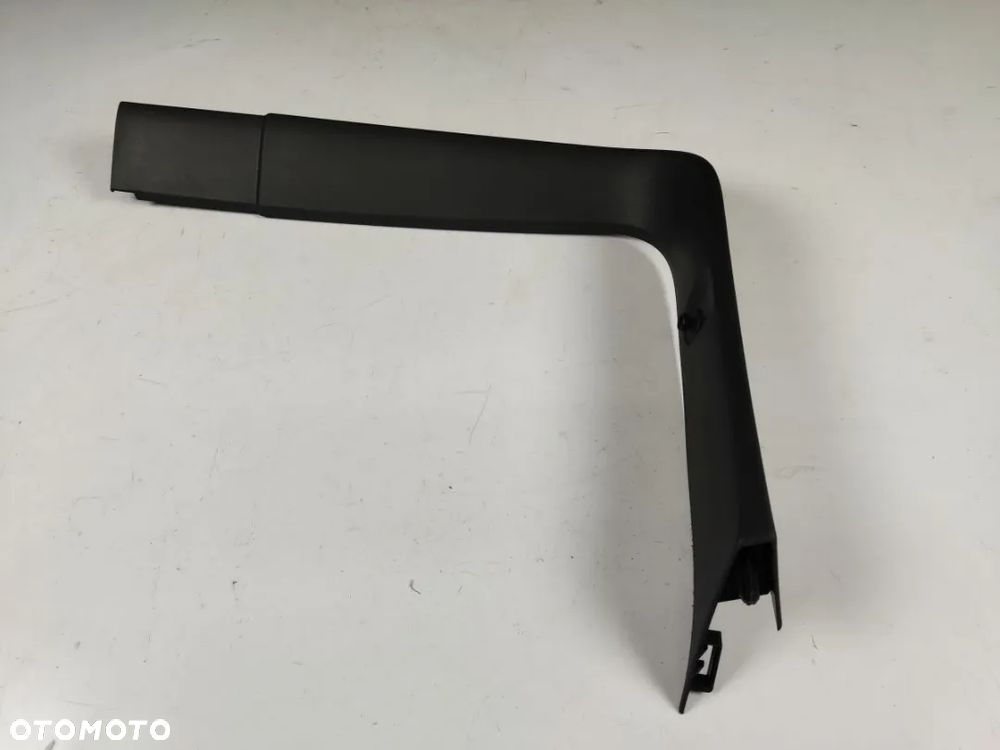 VOLVO XC40 17-21r Poszycie Klapy Bagażnika Lewe - 2
