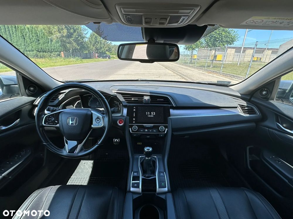 Honda Civic 1.5 T Executive - 17
