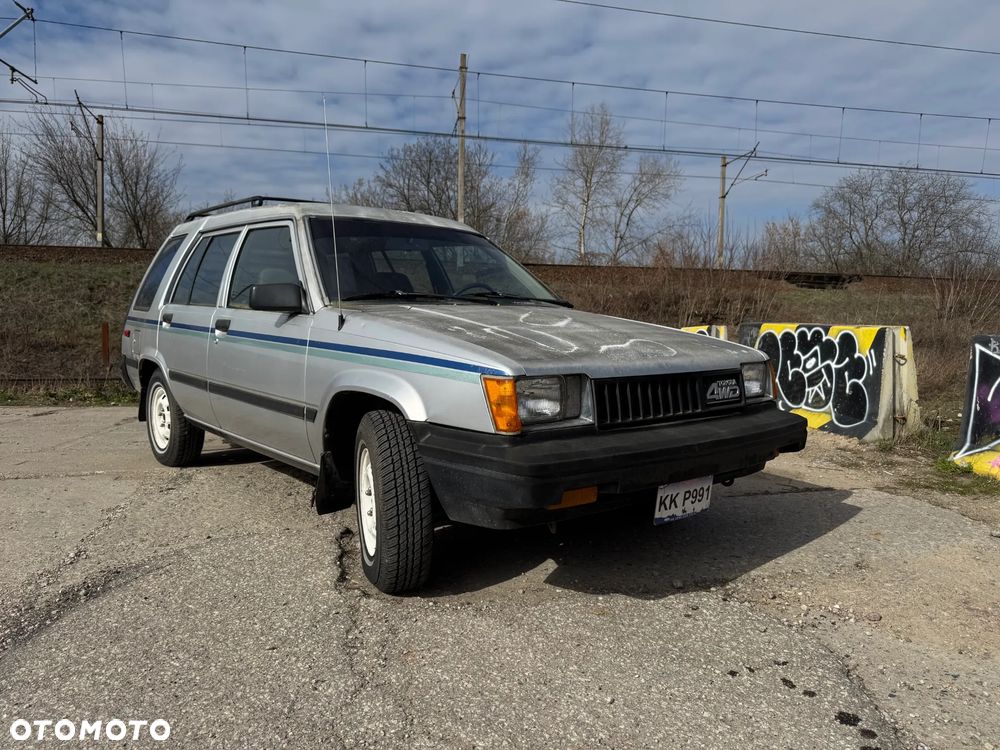 Toyota Tercel - 2