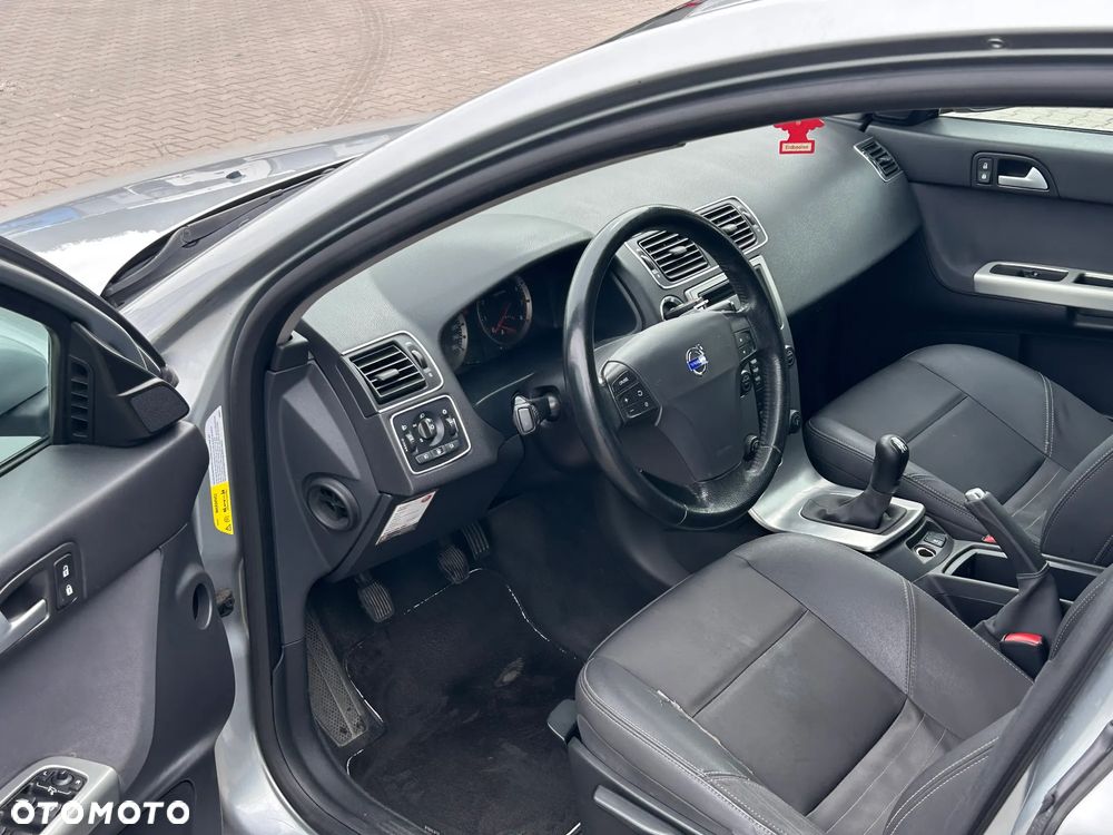 Volvo V50 - 2