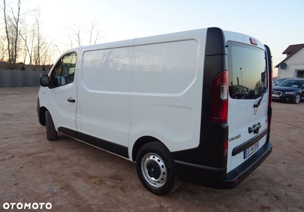 Opel vivaro - 9