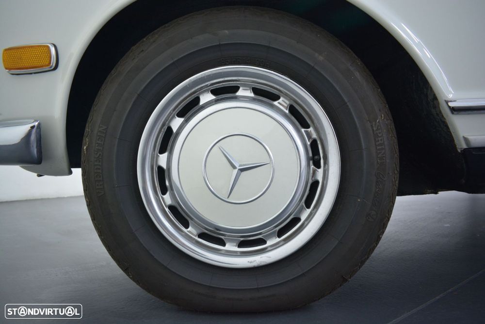 Mercedes-Benz SL 280 - 19