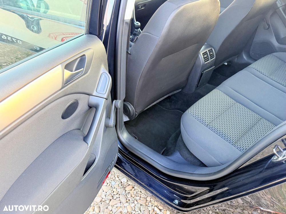 VOLKSWAGEN Golf 2011 — imagine 12
