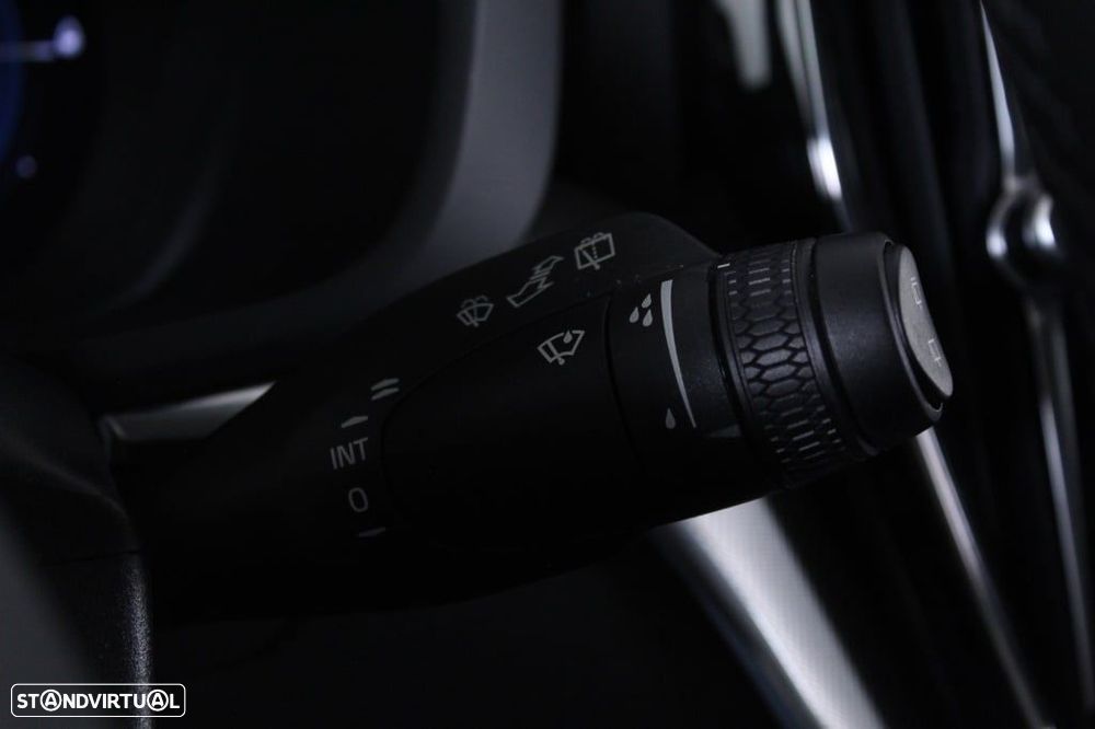 Volvo XC 60 2.0 T6 PHEV Plus Dark AWD - 26