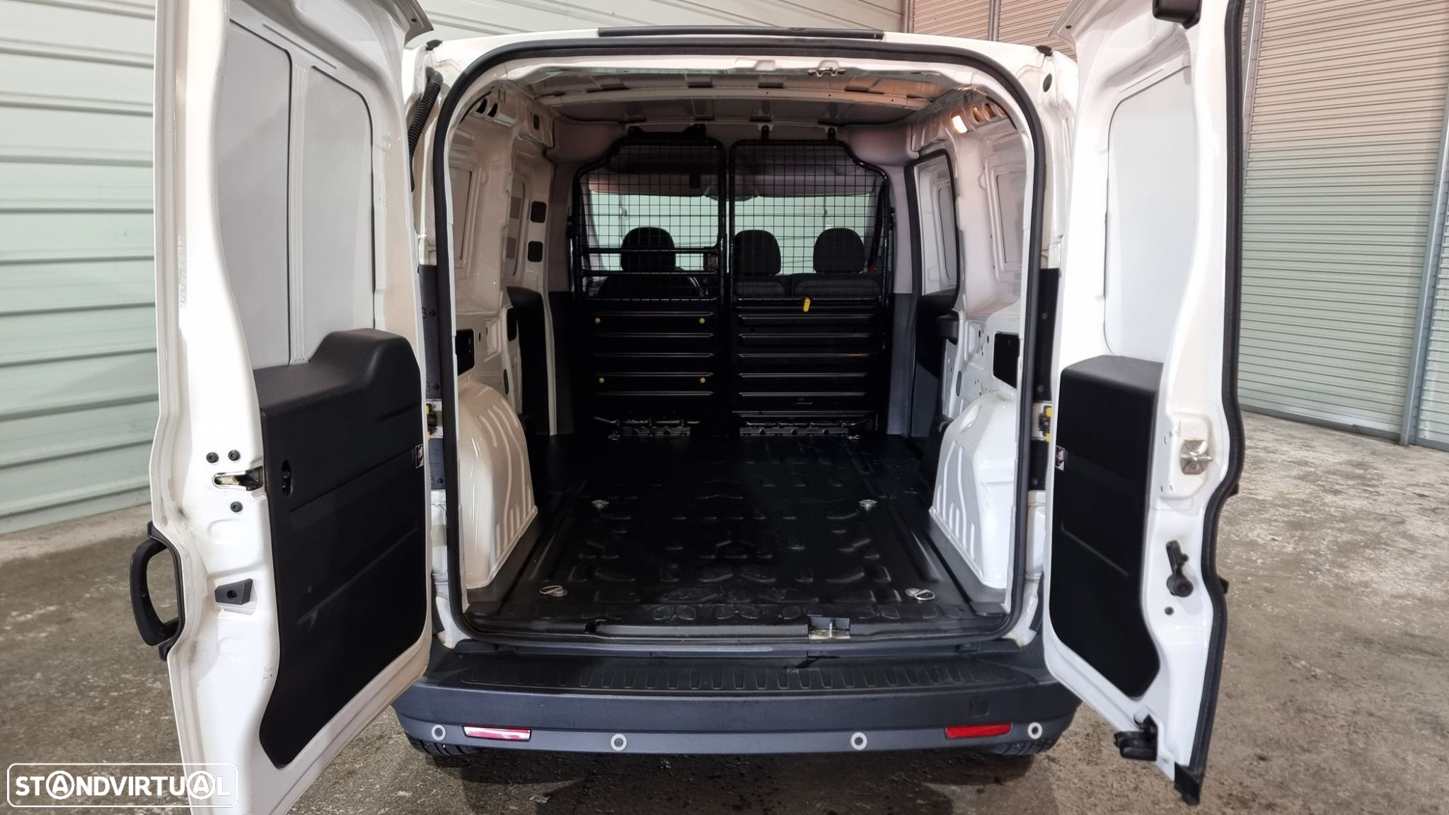 Fiat Doblo 1.3 MJ Maxi 3L - 12