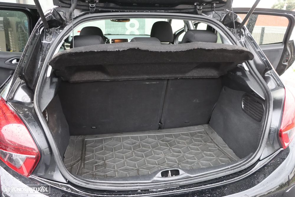 Peugeot 208 1.6 BlueHDi Style - 17