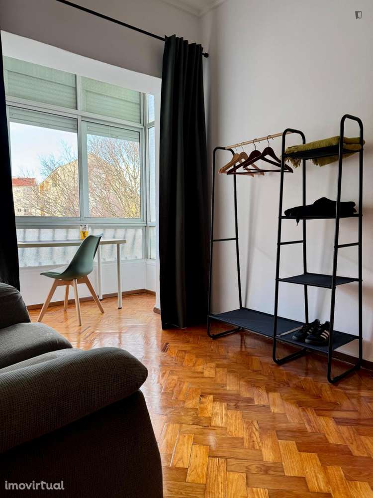 Quarto - localizado em Amadora Lisbon - Grande imagem: 5/9