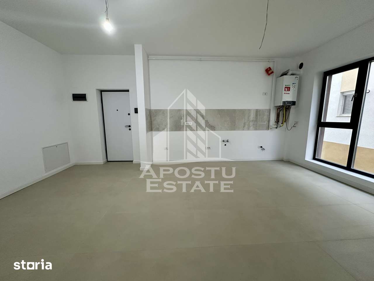 Apartament cu 2 camere, etaj 1, zona Planetelor — fotografia 1