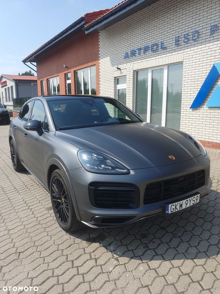 Porsche Cayenne - 2